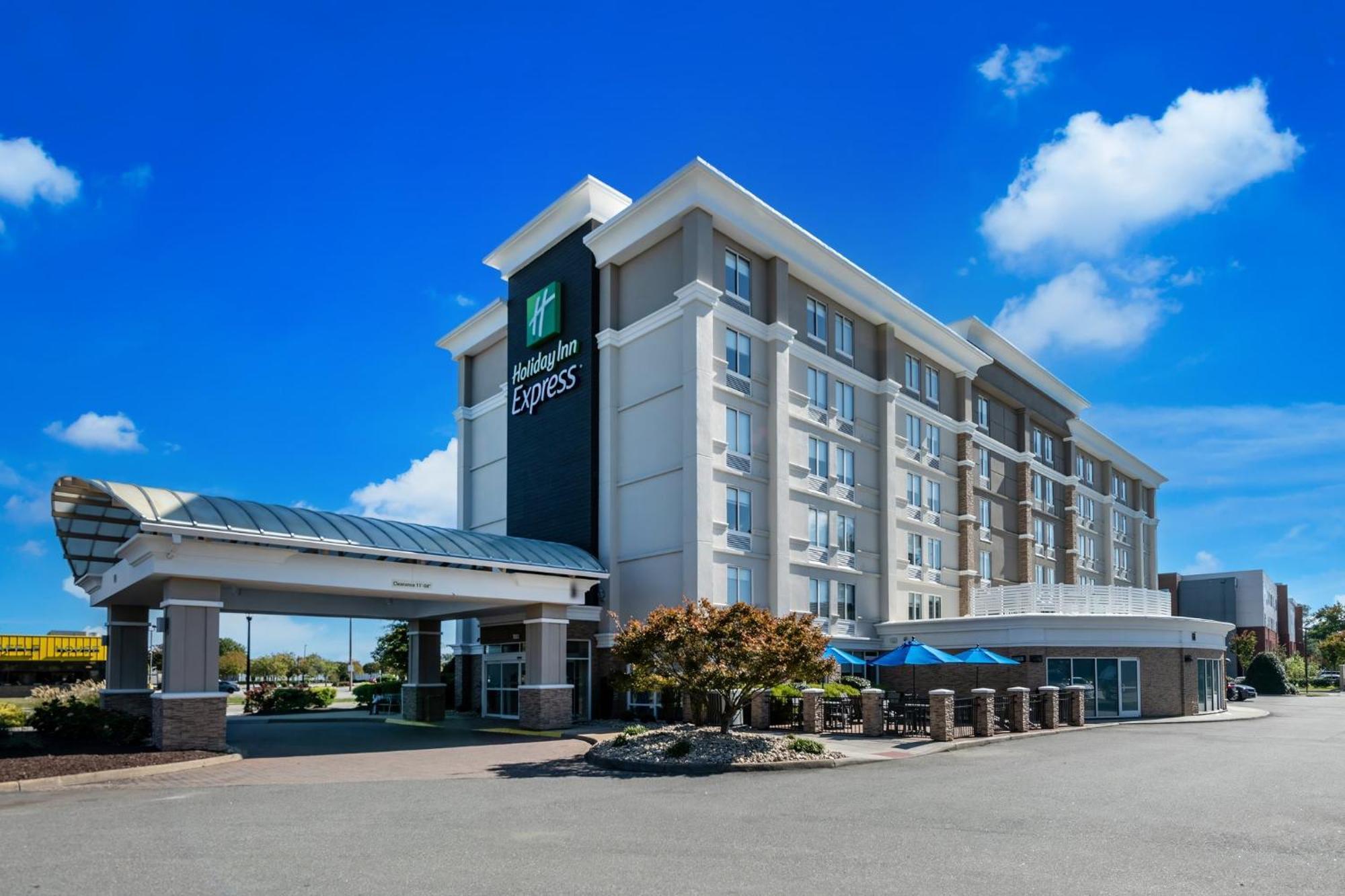 Holiday Inn Express Hotels- Hampton, An Ihg Hotel Buitenkant foto